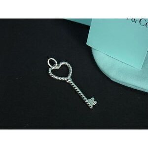 TIFFANY Co Twisted Heart Key Necklace Pendant Silver